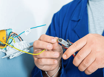 Custom Wiring Harness vs. Off-the-Shelf Wiring Harness (1).png